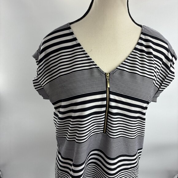 Express Top Womens M Black White Striped Short Sleeve Zip Front Blouse - Picture 2 of 7